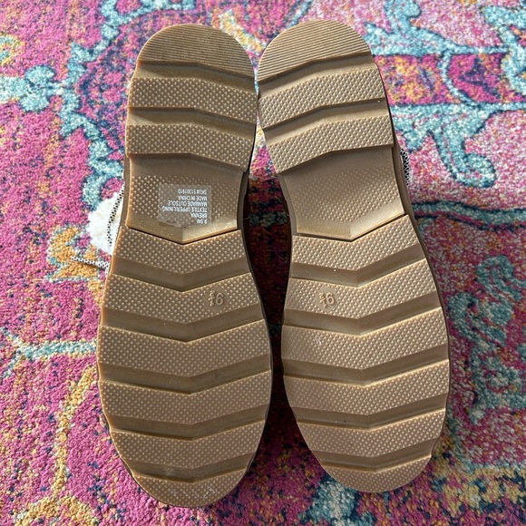 Steve Madden | Women’s Brown/Cream Faux Sherpa Zip/Lace Up Brenna Ankle Boot 9.5 - Picture 4 of 14